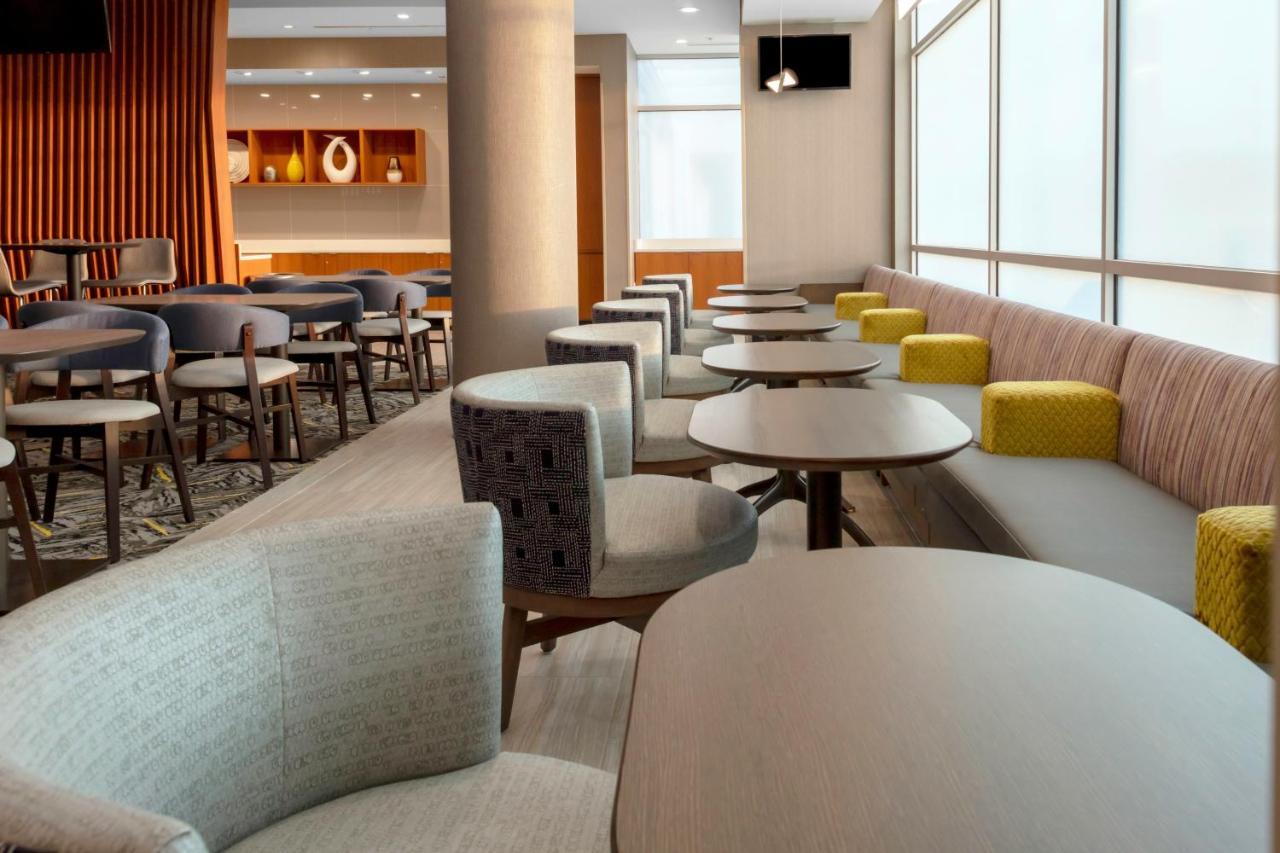 Springhill Suites Kansas City Airport Exteriér fotografie
