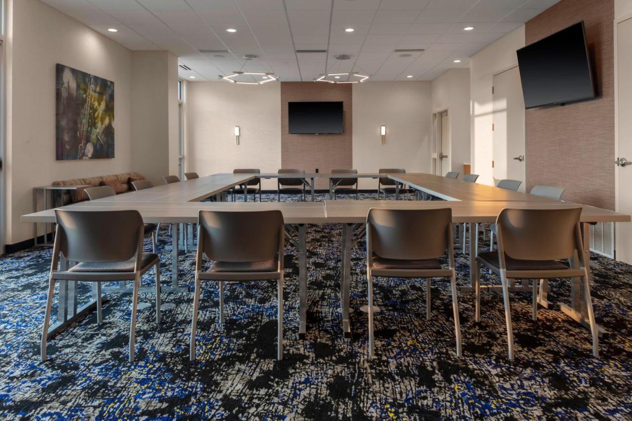 Springhill Suites Kansas City Airport Exteriér fotografie